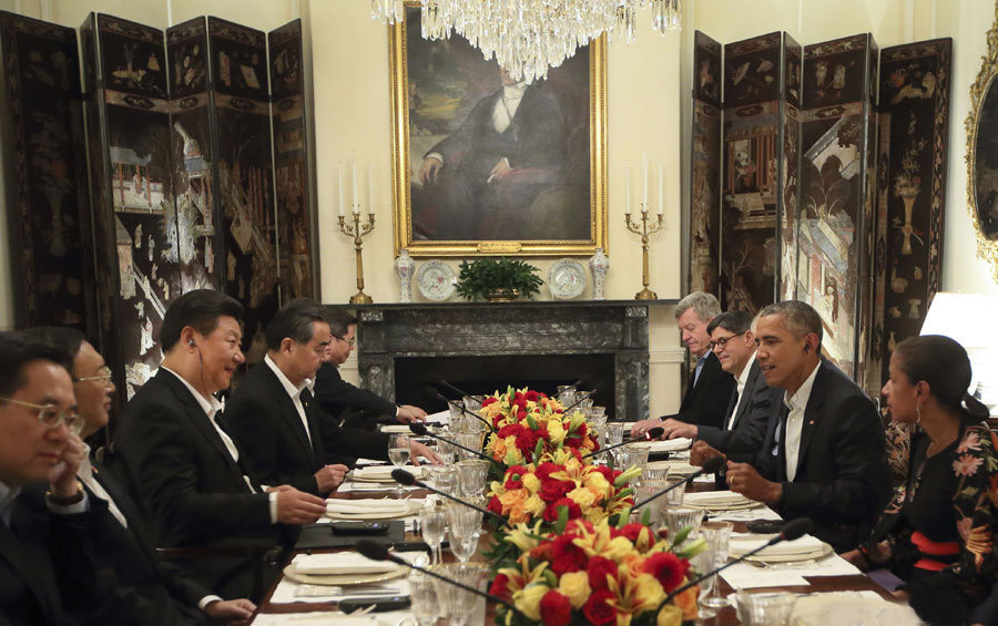 9月24日晚，国家主席习近平在华盛顿布莱尔国宾馆同美国总统奥巴马举行中美元首会晤。.jpg