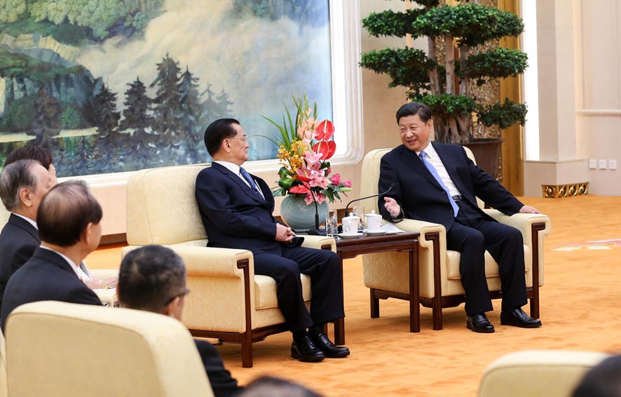 2015年9月1日，习近平在北京人民大会堂会见前来参加抗战胜利70周年纪念活动的连战等台湾各界代表人士。.jpg
