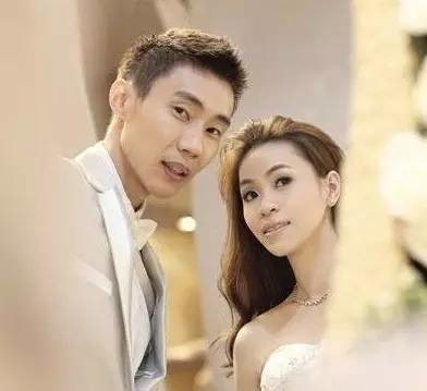 1471611572412398.jpg 李宗伟夫妇.jpg