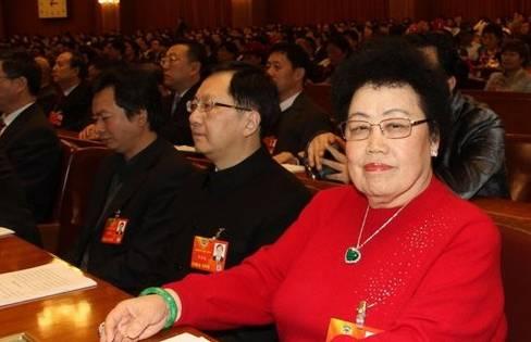 1477443709415729.jpg 首富18.jpg