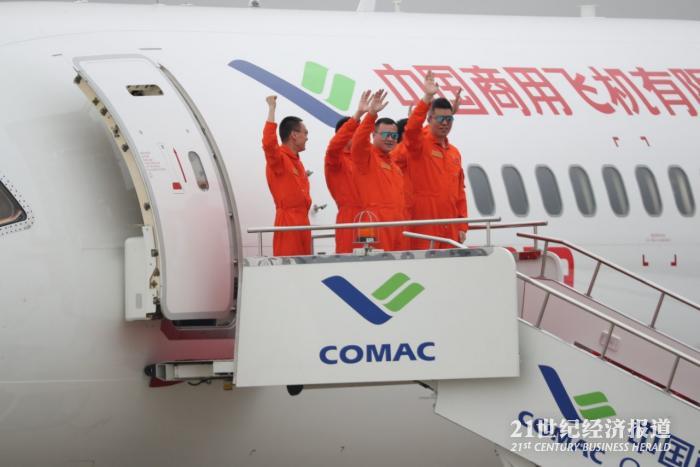 1493985424861130.jpg 岳书华.jpg