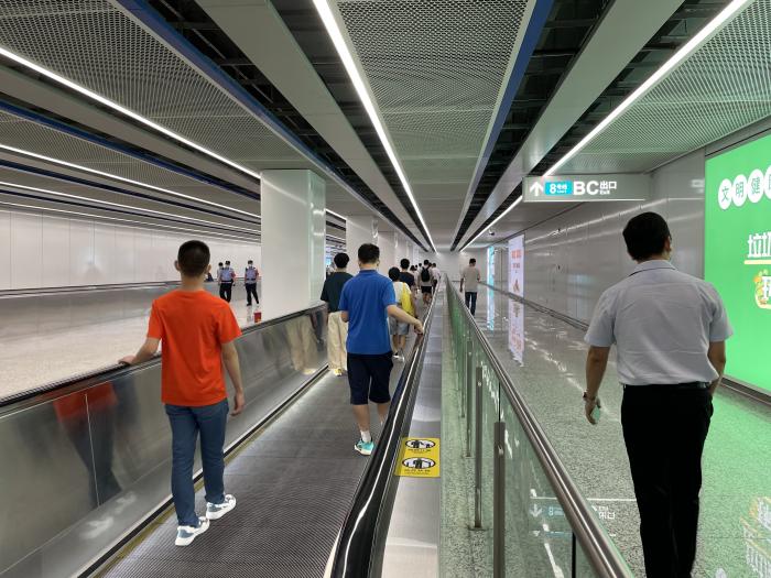 广州地铁18号正式开通琶洲立体交通枢纽雏形初现