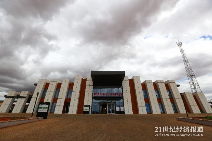 1496202092735001.jpg 472859737.jpg