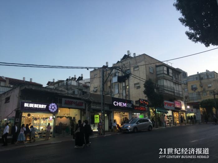 1497658033470939.jpg haleidi.jpg