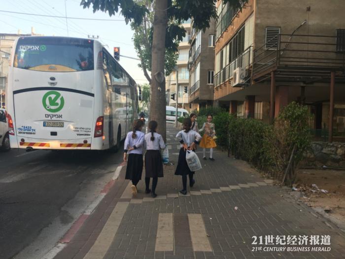 1497658635574988.jpg haleidi7.jpg