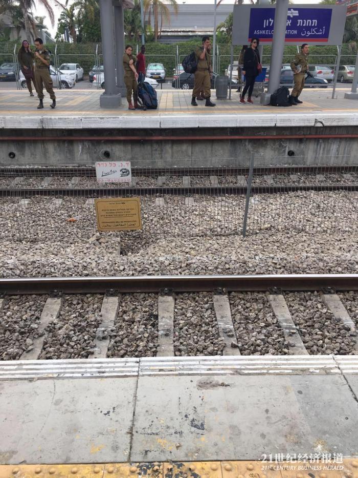 1497663698602324.jpg 当兵.jpg