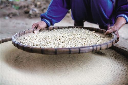 黎族原始土陶： 遗忘了时间，还是被时间遗忘？2.jpg