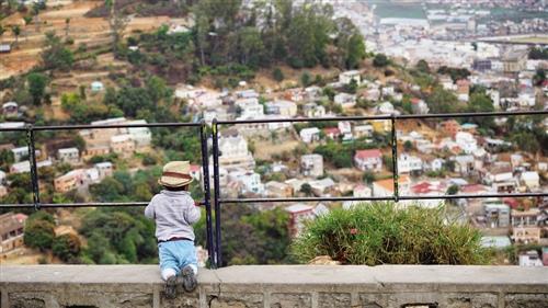 1498860659718942.jpg 塔那那利佛:奇异海岛的矛盾与和谐1.jpg