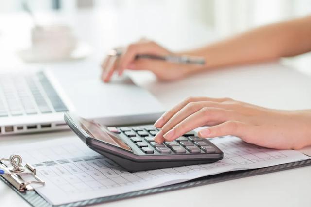 业绩变脸接连巨亏、市值缩水阿里被套，美年健康迎来“至暗”时刻