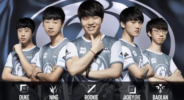 陪打王者荣耀,月入8000,赚到房子首付,谁说玩游戏不挣钱?