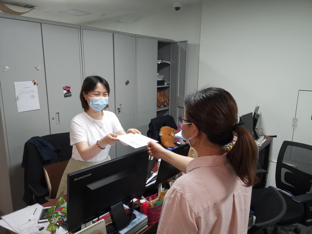 热情接待成员单位来访人员。