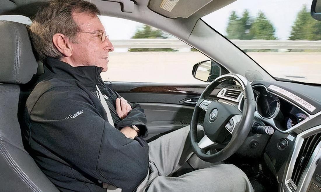 驾照取消70岁年龄上限!国家在下怎样一盘棋?