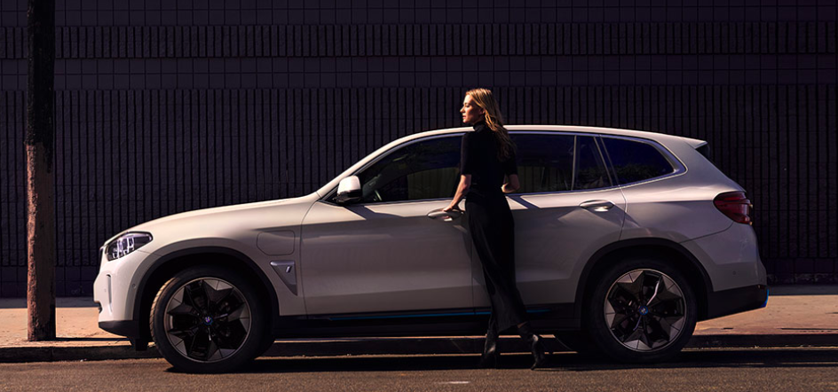 保守做不了新能源车，宝马拼了