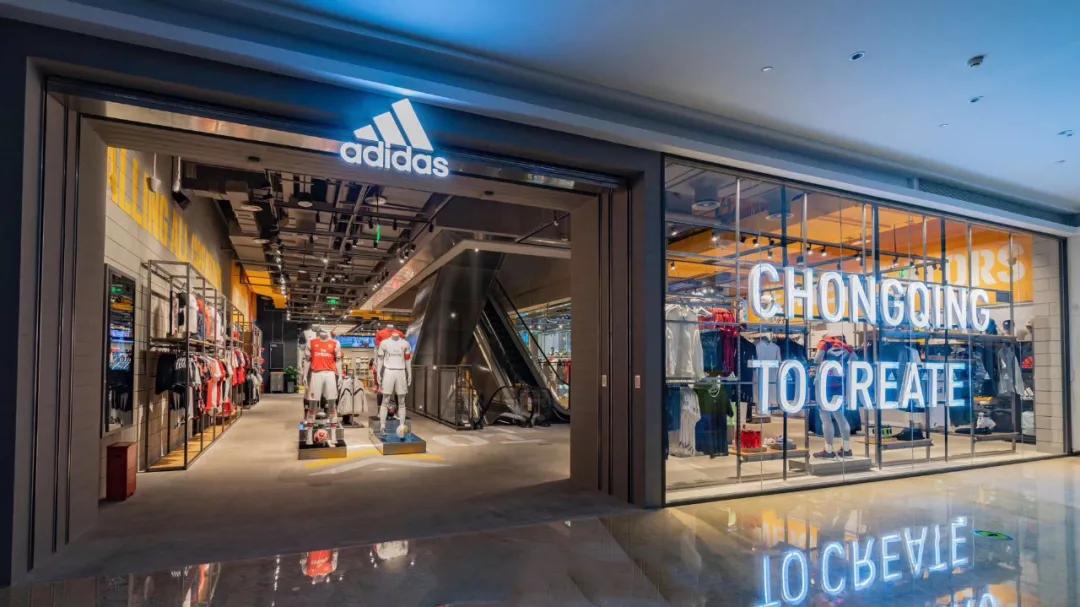 79元T恤、99元鞋，库存压顶的阿迪耐克，正在中国大甩卖