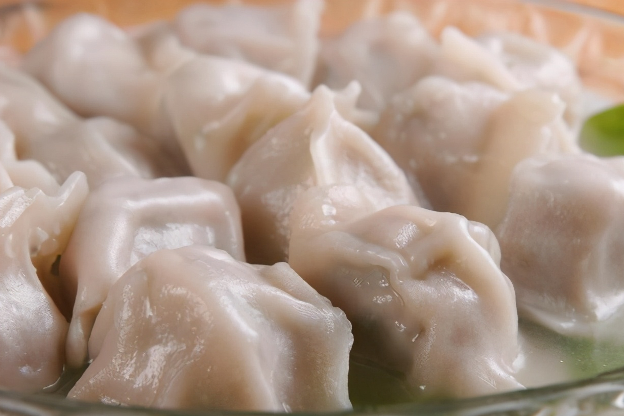 又一水饺巨头陨落，曾年赚15亿，“引狼入室”后痛失心爱企业