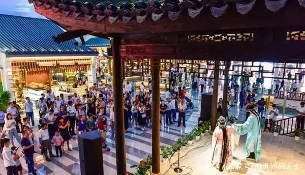 在中国，交通正在成为一门留住人的生意