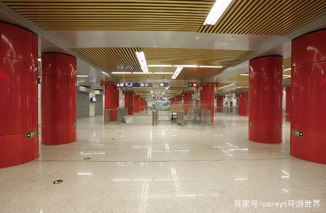 在中国，交通正在成为一门留住人的生意