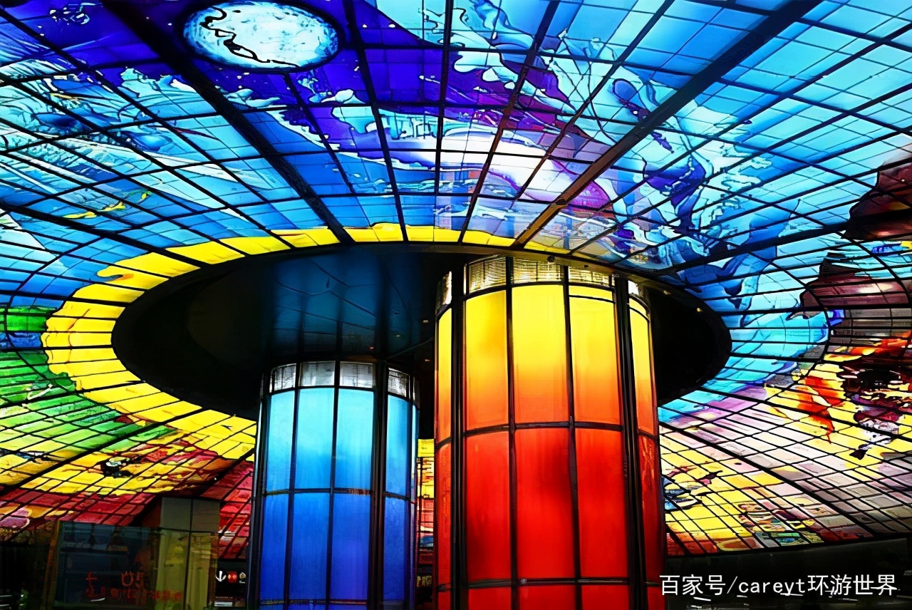 在中国，交通正在成为一门留住人的生意