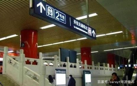 在中国，交通正在成为一门留住人的生意