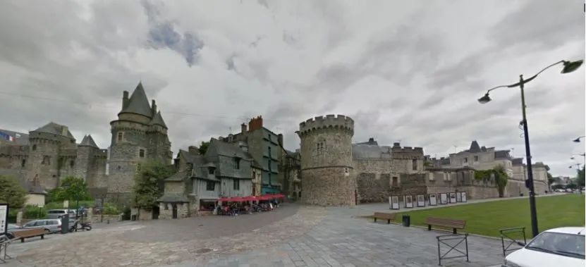 产业多次转型后，法国维特雷小镇为何最终选择了旅游