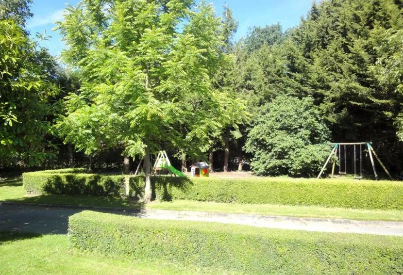 产业多次转型后，法国维特雷小镇为何最终选择了旅游