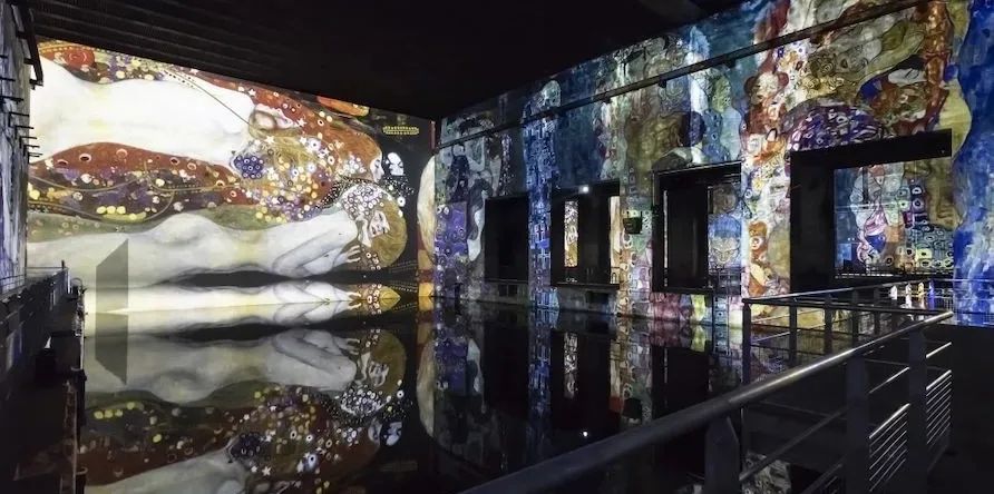 沉浸式体验，为您打开体验新世界的大门