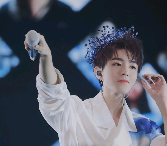 年度最大骗局：被中国人捧起的超级网红，终于跌下神坛