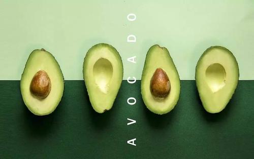 年度最大骗局：被中国人捧起的超级网红，终于跌下神坛