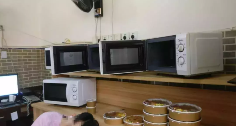 外卖暴利揭秘：七成来自料理包，美团饿了么都有