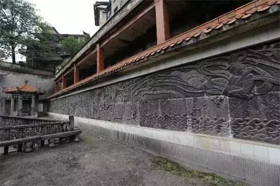 用工业遗址扩大工业旅游，茅台值得拥有