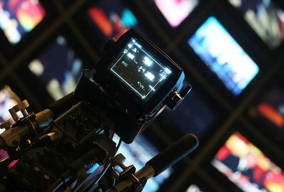 中视频“干翻”短视频