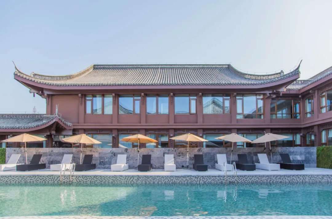 隐居集团黄严归来 诗意的中国人文度假能否继续？