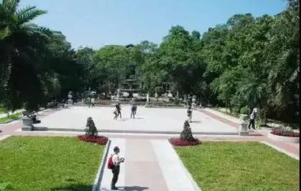 电子烟颠覆下，老卷烟厂路在何方