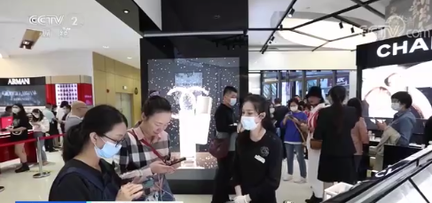 揭秘免税店的暴利生意:7天卖出15亿,SKP都馋哭了