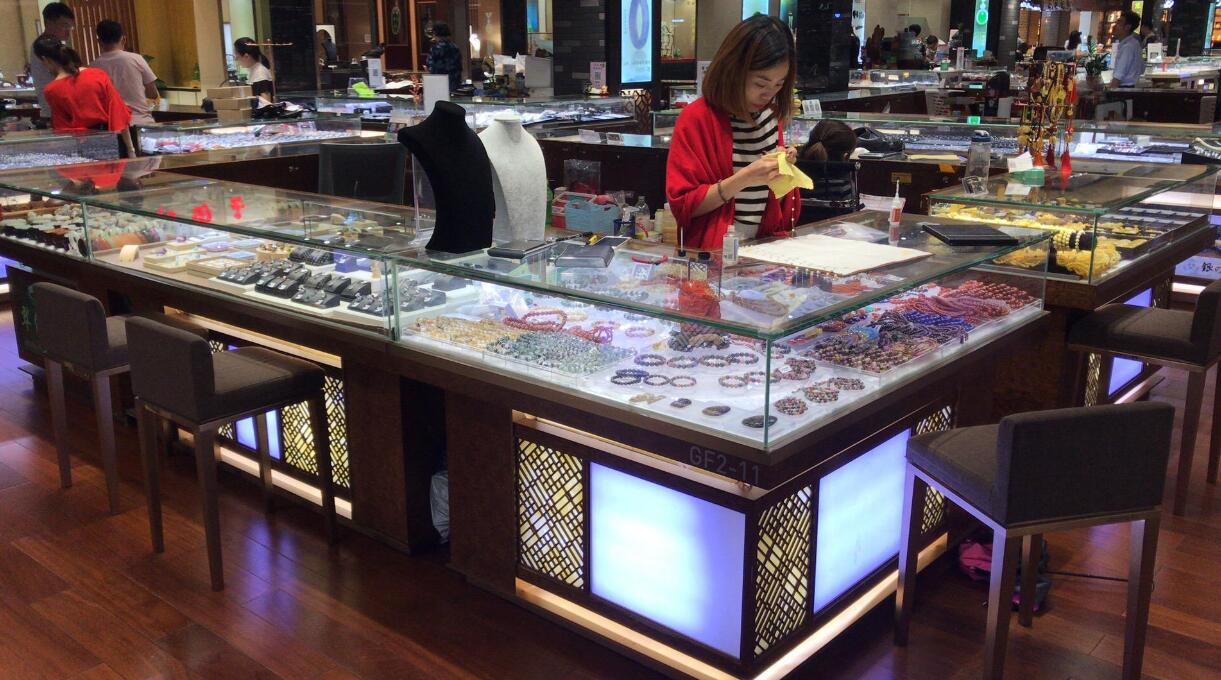 贝诗珠宝获千万融资入局，珠宝行业该何去何从