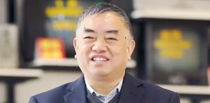 海归硕士辞职“拾荒”月入达5万！你看不上的职业原来这么暴利