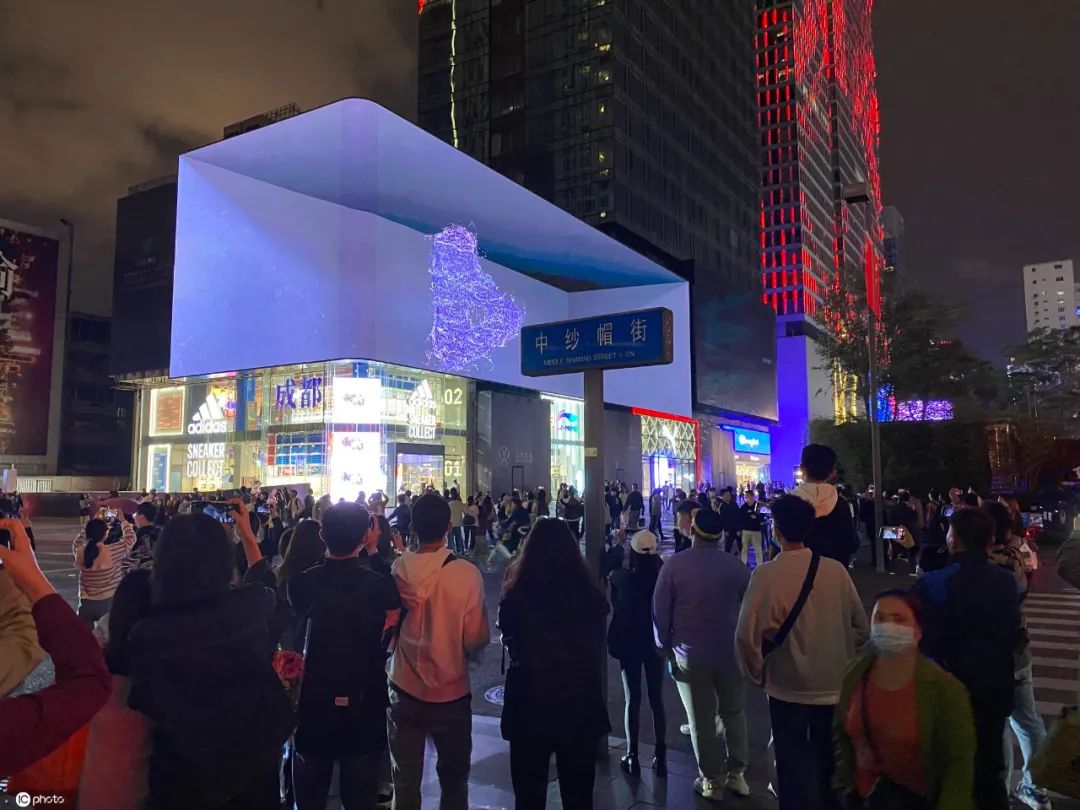 裸眼3D，吸客利器，网红制造机