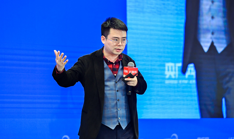 优势资本郑翔洲:资本不会投资好产品,只会投资好企业