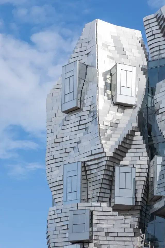 揉皱的纸：铁路工厂换新颜，盖里操刀建地标