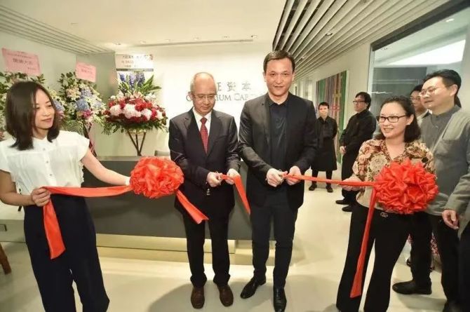 新知达人, 老股东救瑞幸，各有各的算盘