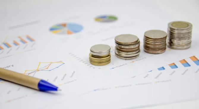 新知达人, 老股东救瑞幸，各有各的算盘