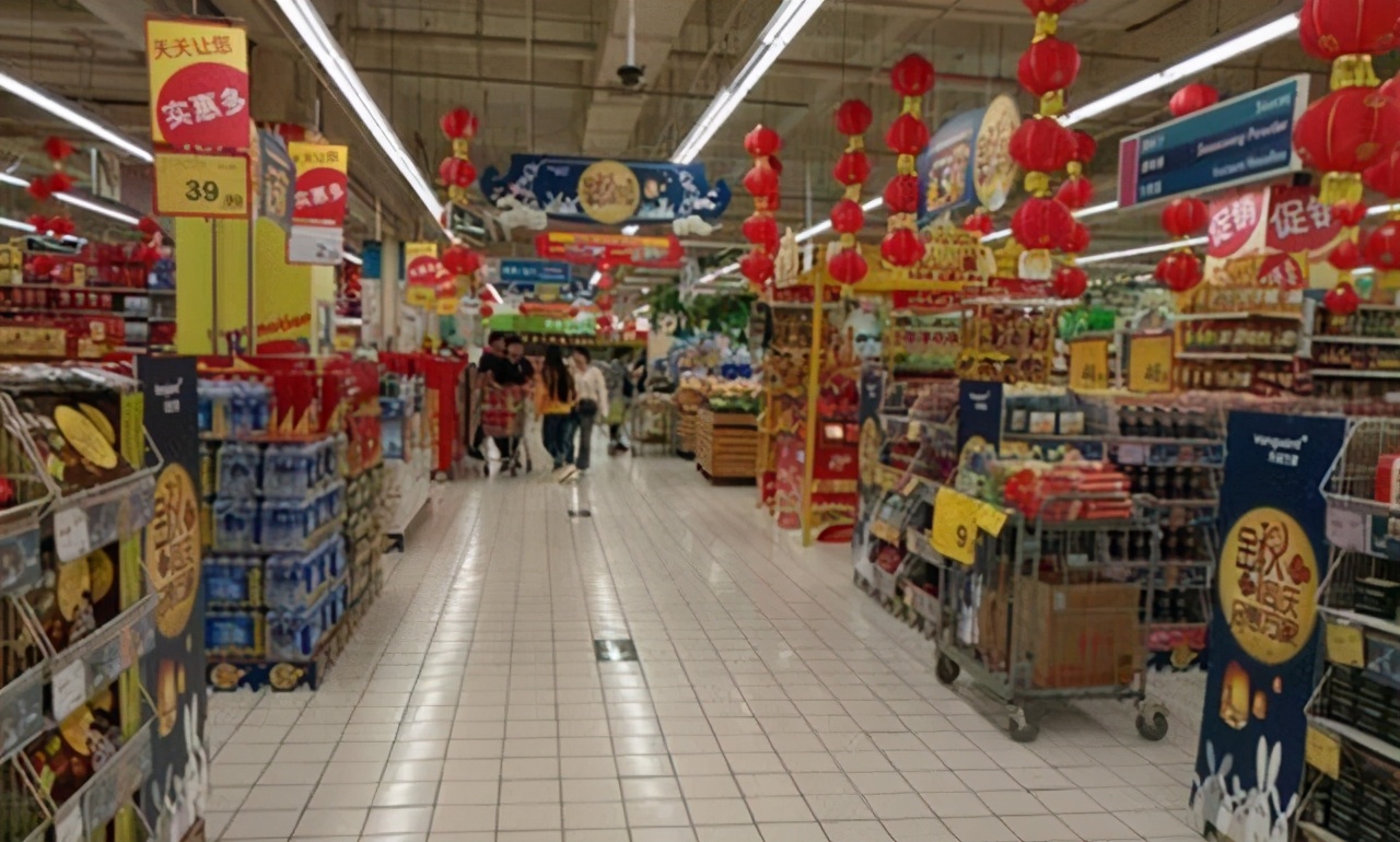 大型超市靠什么赚钱?你以为仅仅是销售商品?还有这2个