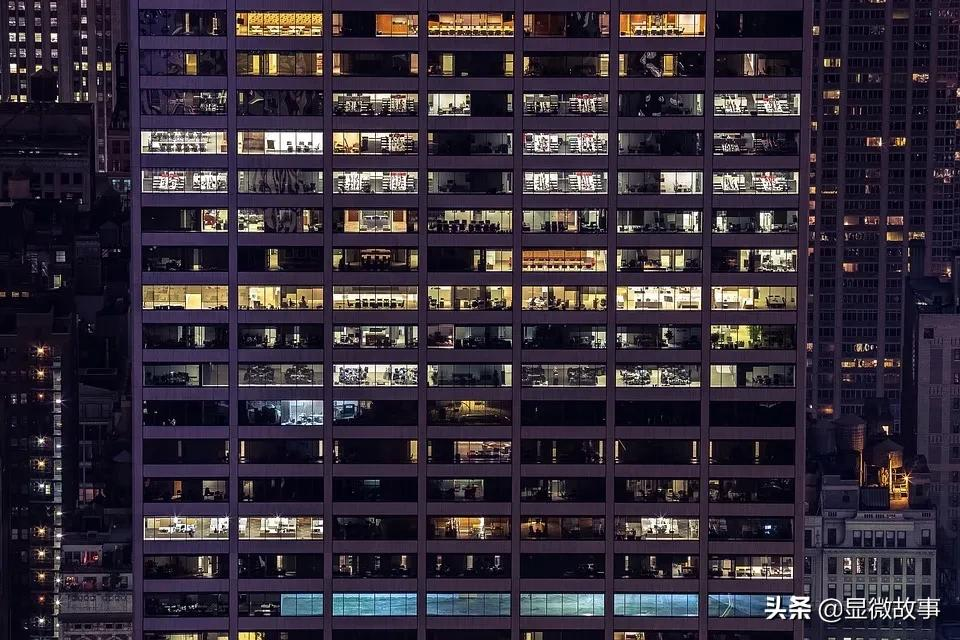 一线城市夫妻“双城记”：带板凳上地铁，从江苏坐到江苏路站