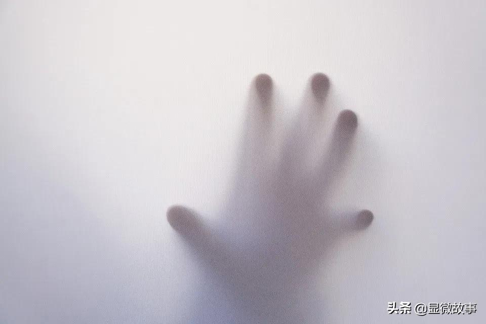 一线城市夫妻“双城记”：带板凳上地铁，从江苏坐到江苏路站