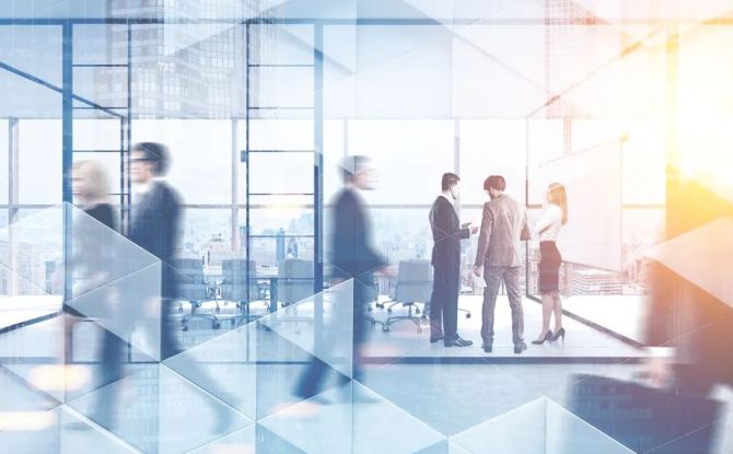 新知达人, 独家|程杭卸任CEO,殷学斌接任,裁员40%的虎扑何去何从?