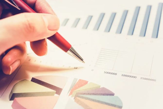 新知达人, 奈雪的茶上市首日股价大跌,投资人还有多少耐心?