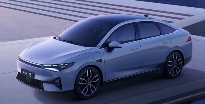 新知达人, 二次上市、改老款、发新车,小鹏汽车为何这么“急”?