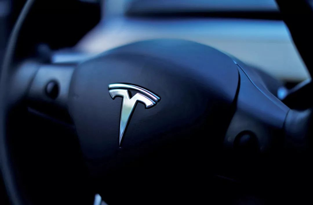 特斯拉.png