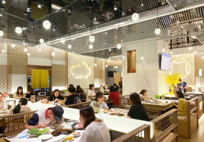 新知达人, 关店、降价、转向，能不能让呷哺呷哺“回血”？
