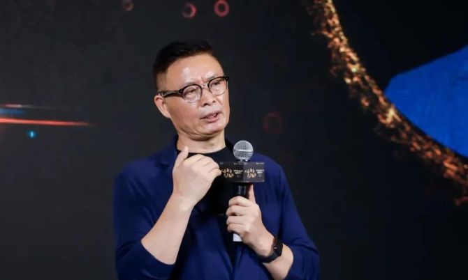 新知达人, “不赚钱”的图书生意，为什么总有大厂前赴后继？